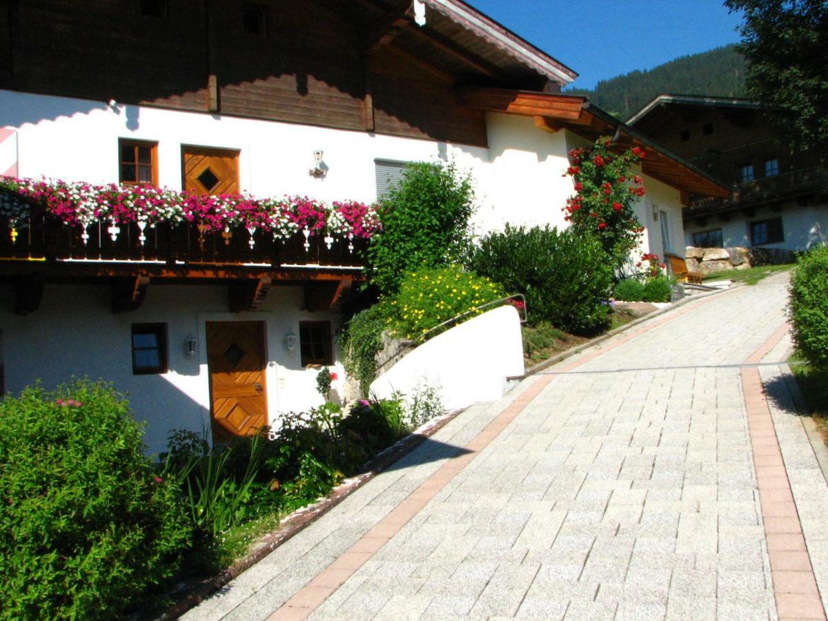 Appartement Lotte Familie Gruenberger Brixen im Thale Exterior foto